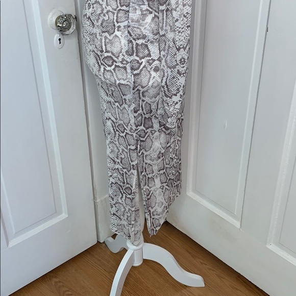 LEITH•SNAKE PRINT•DRESS - Picture 8 of 10